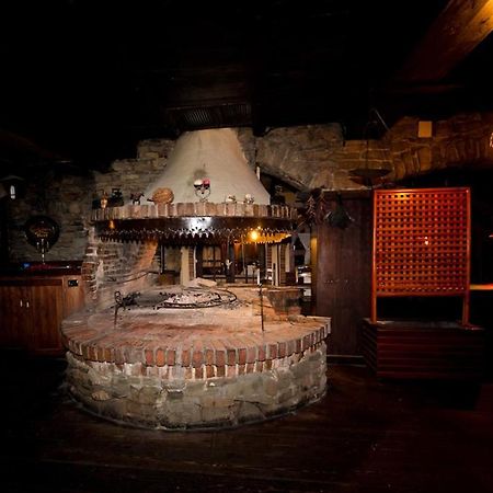 Hotel Restaurant Bujtina E Gjelit Тирана Экстерьер фото