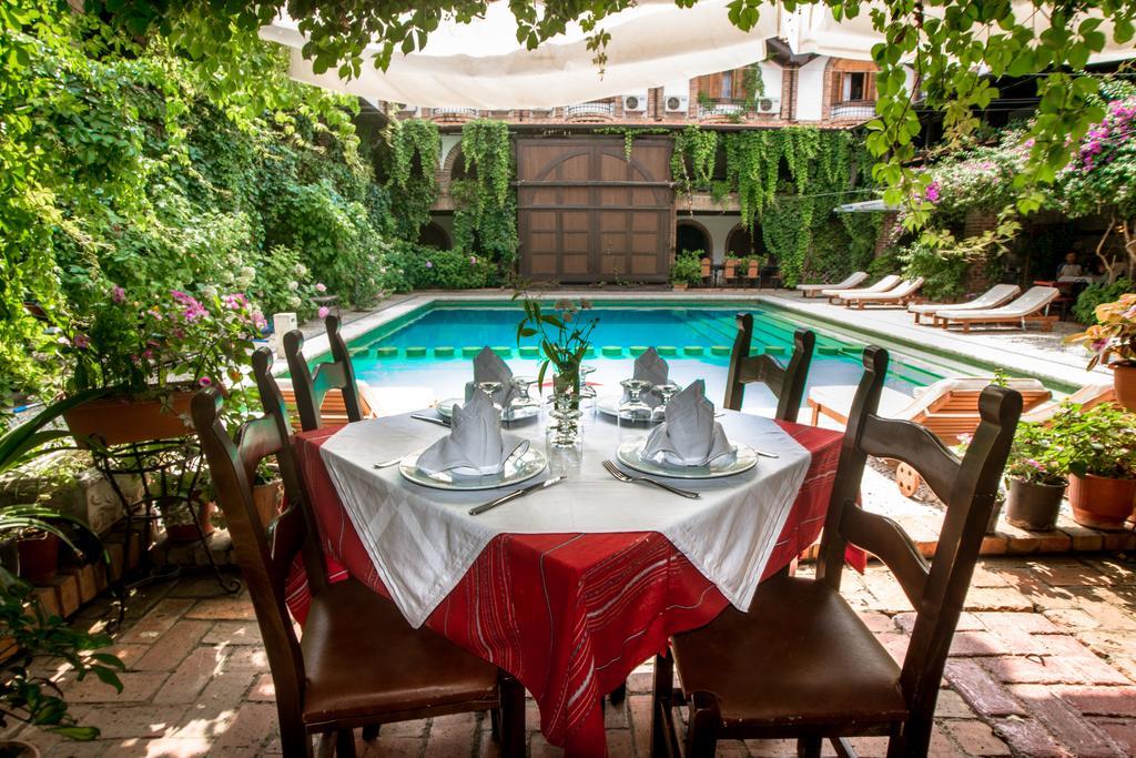 Hotel Restaurant Bujtina E Gjelit Тирана Экстерьер фото