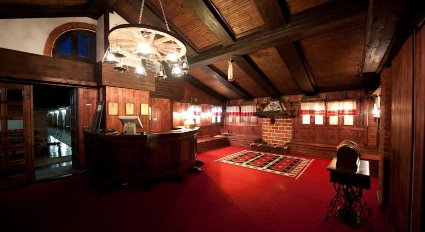 Hotel Restaurant Bujtina E Gjelit Тирана Экстерьер фото