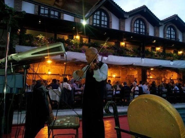 Hotel Restaurant Bujtina E Gjelit Тирана Экстерьер фото