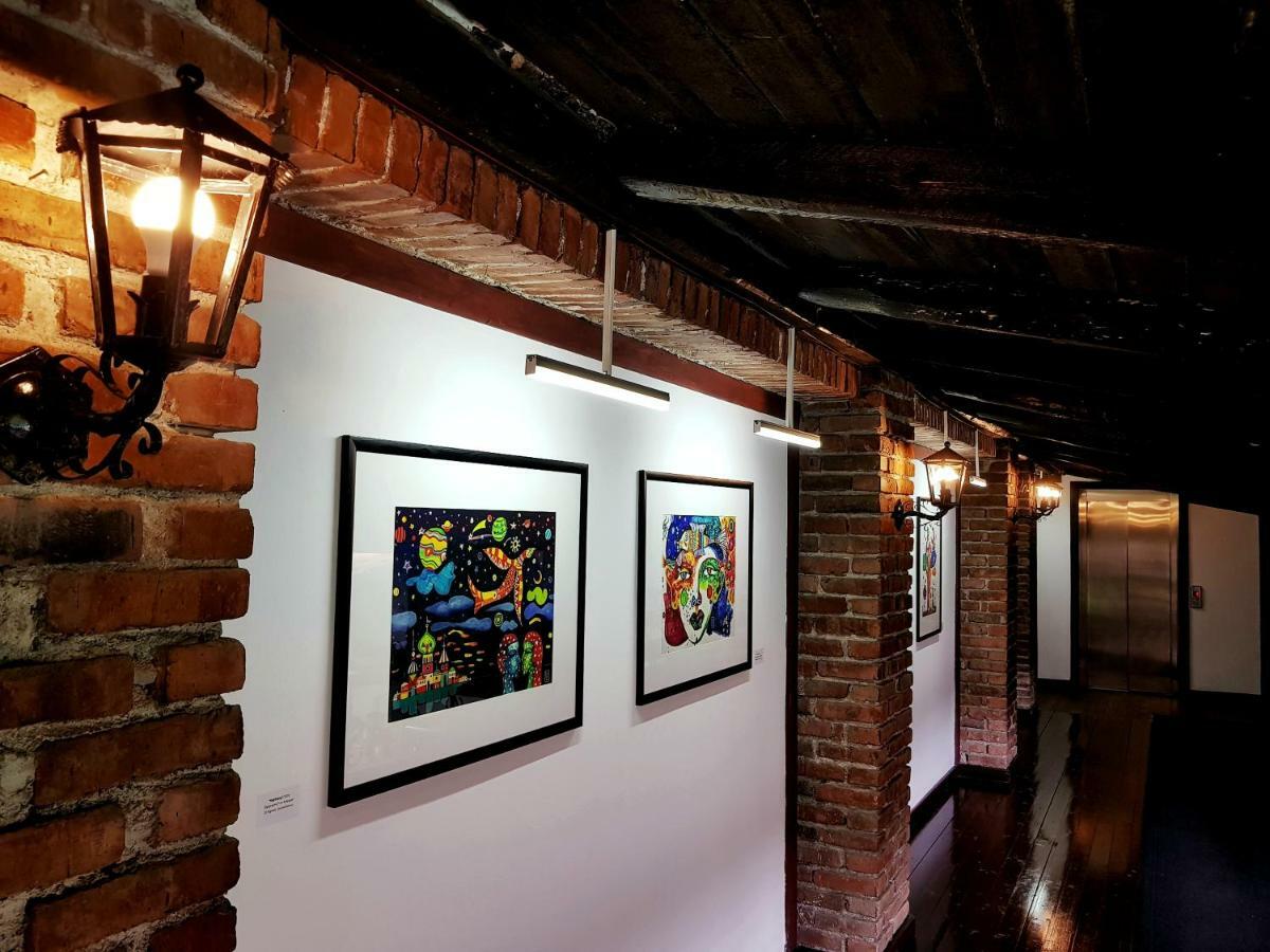 Hotel Restaurant Bujtina E Gjelit Тирана Экстерьер фото